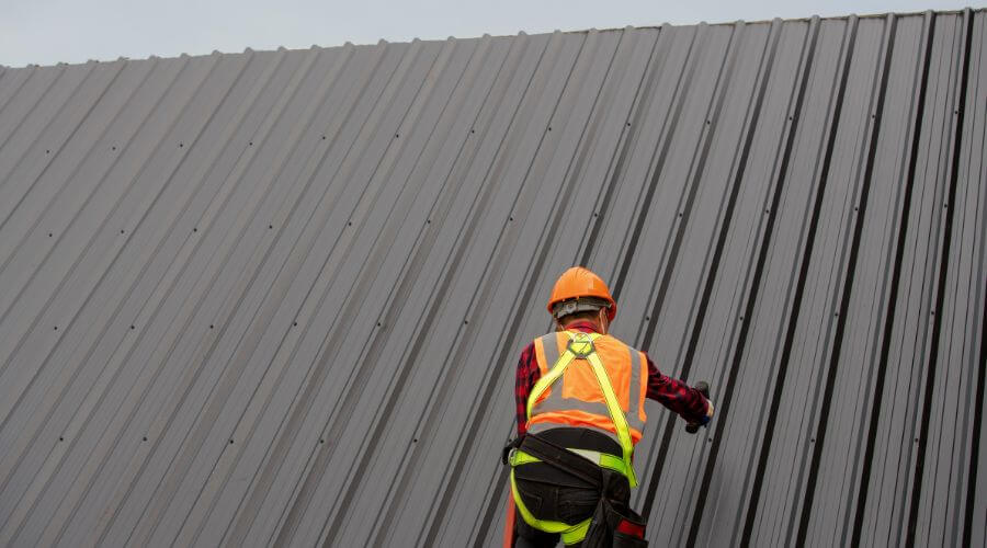 Professional residential roofers in Nenana, AK